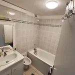 T3 Climatise 6 Personnes Centre Historique Les Avignon A 5 Min D'avignon Apartment Villeneuve-lès-Avignon